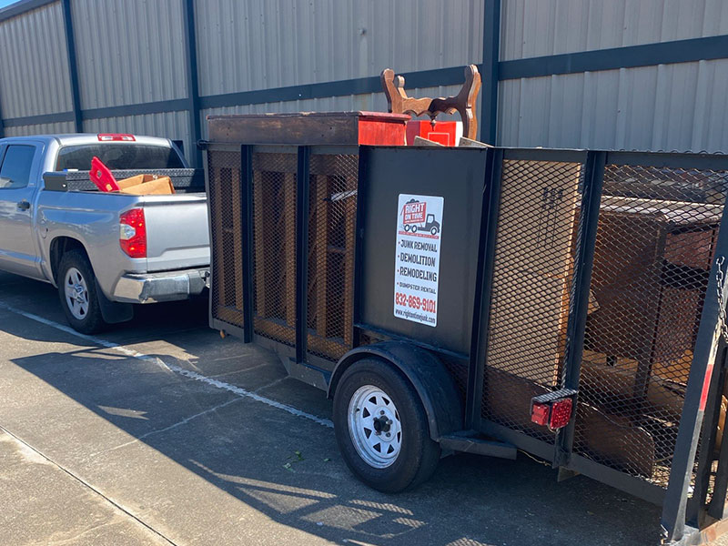 Convenient junk removal